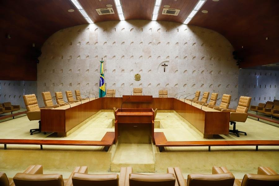 Plenário do STF condena Eduardo Bolsonaro por difamação e fixa que imunidade parlamentar não cobre ofensa sem vínculo com o mandato
