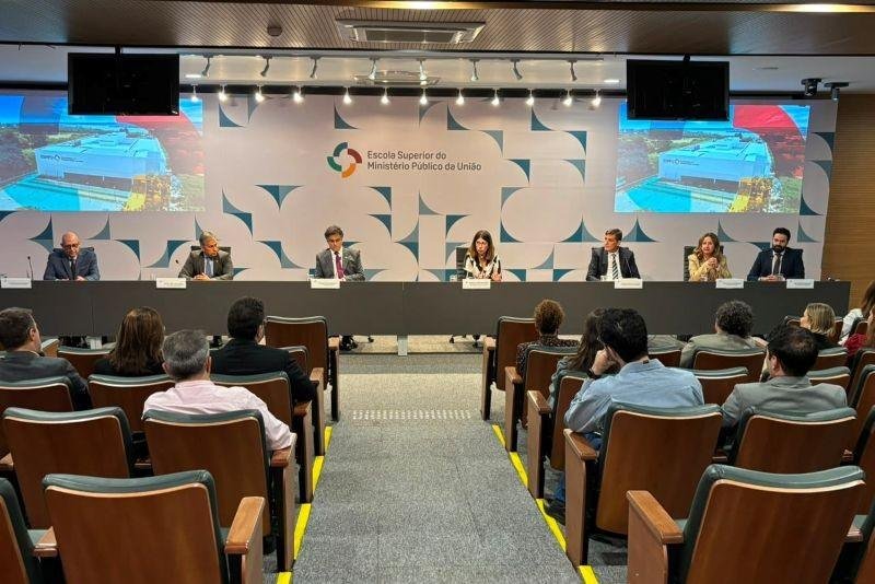 Assédio eleitoral no trabalho é crime dos artigos 300 e 301 e pode cassar o mandato do beneficiado, afirma o MP Eleitoral