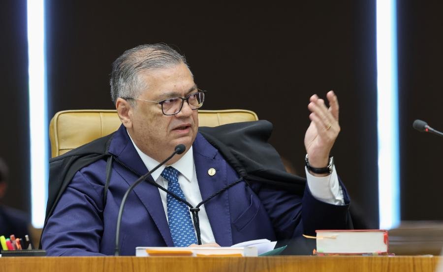 Artigo sustenta que a cegueira deliberada não tem previsão legal no Brasil e serve para fabricar dolo onde há culpa