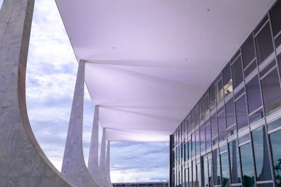 STF reafirma, por unanimidade, que os prazos do decreto de 2023 alcançam registros de arma já expedidos, e fixa a tese do Tema 1.483