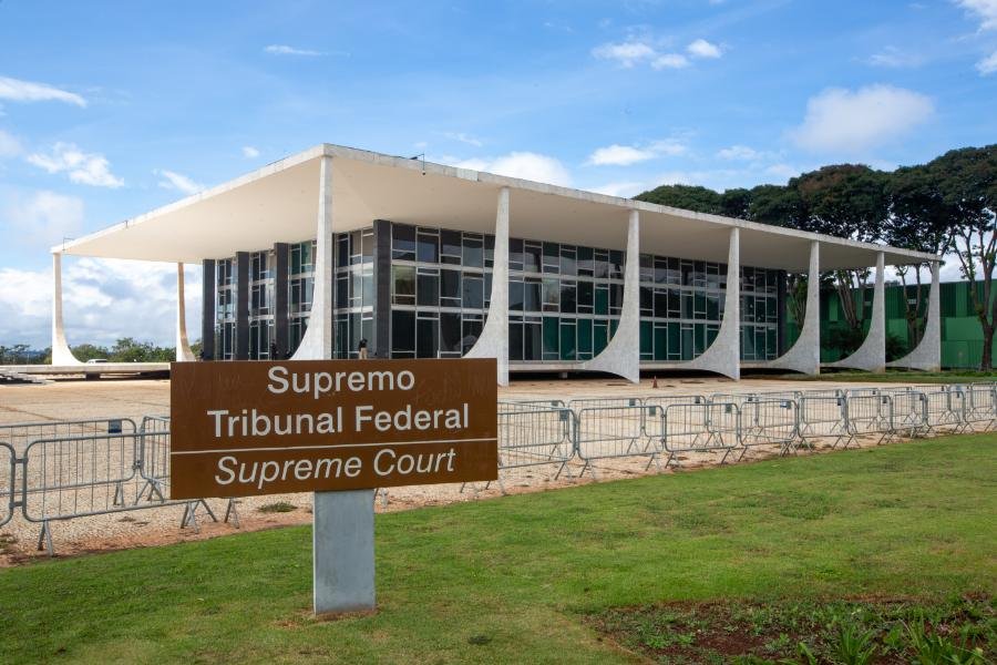 Ministro do STF nega tutela contra anulação de votos pelo TSE por falta de recurso prévio